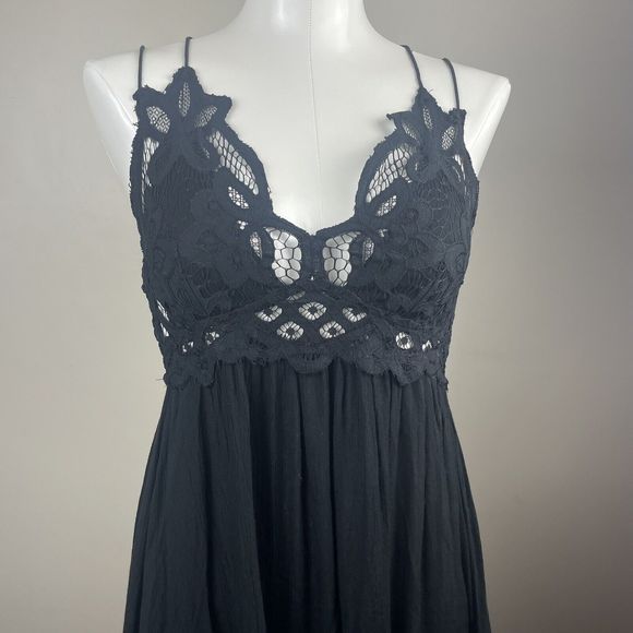 Free People Adella Mini Slip XS Dress Boho Chic Lace Tiered Ruffles Black Boho - Picture 2 of 7